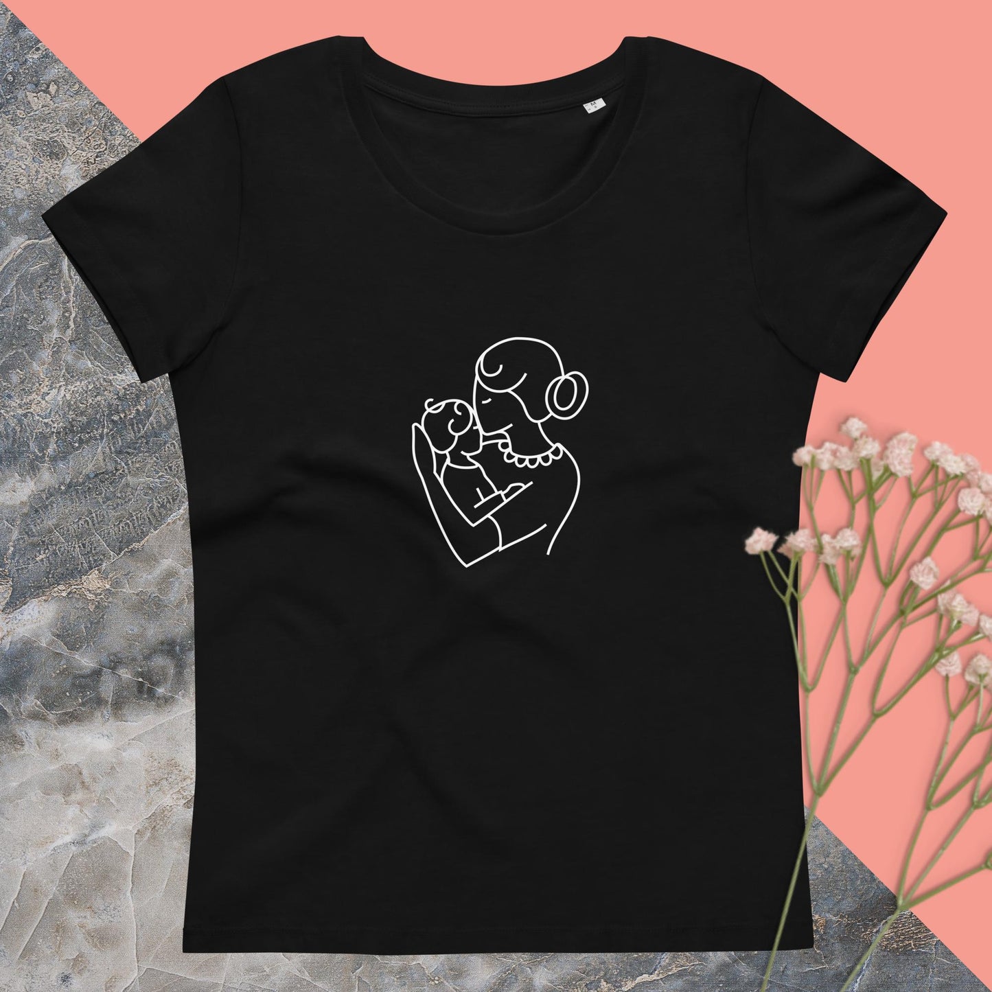 Women's fitted eco tee Mum baby hug